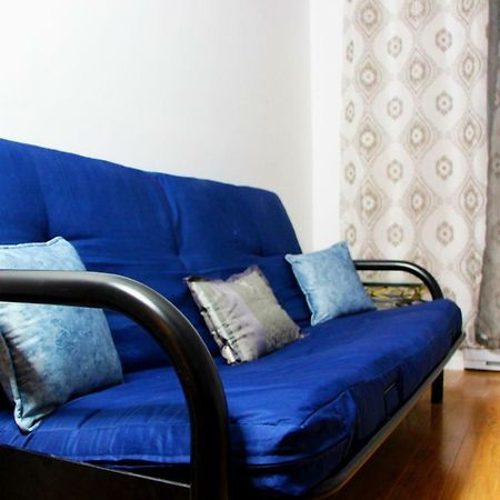 Private Comfy Apartment In Montréal Exteriör bild